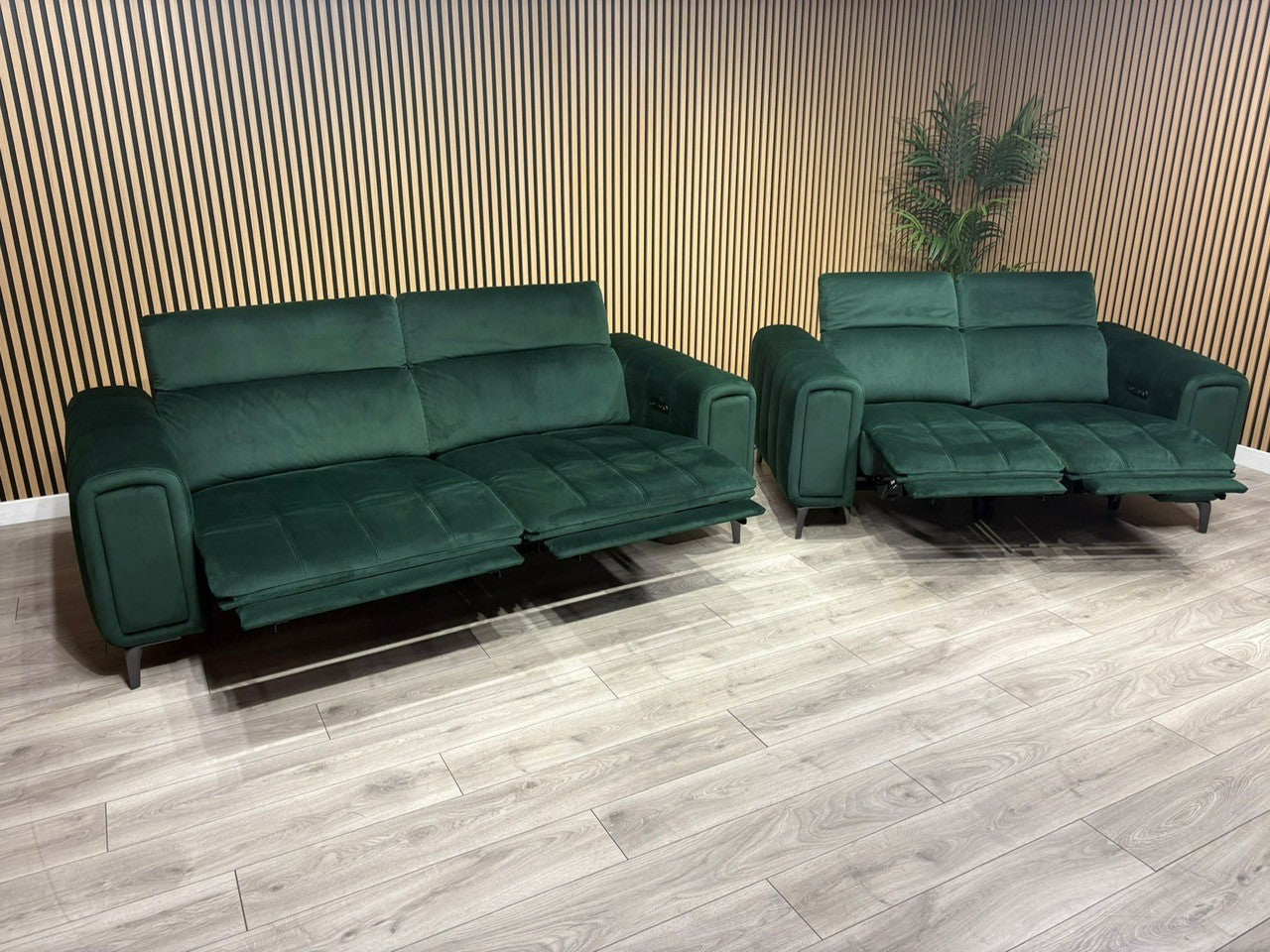 Furniture Village Elphaba Fabric 3+2 Seater Power Recliner Sofa Set with Storage Arms RRP £3240