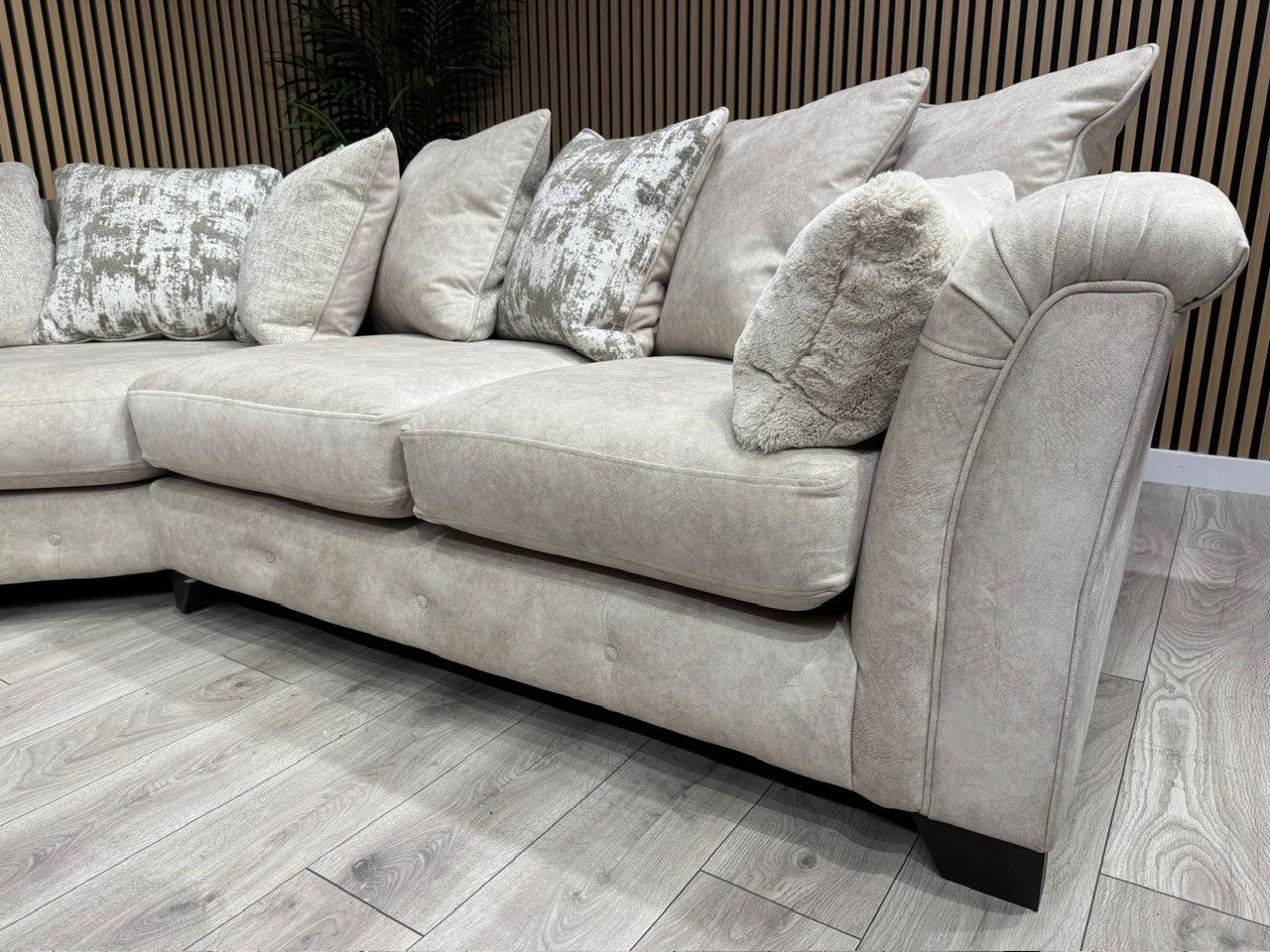 Furniture Village AURA Large Scatter Back Corner Sofa - RRP £3595