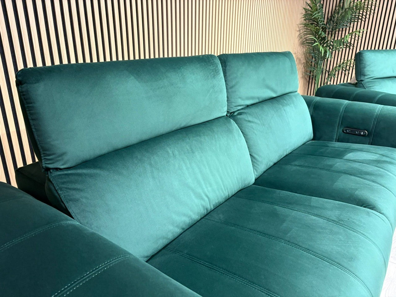 Furniture Village Elphaba Fabric 3+2 Seater Power Recliner Sofa Set with Storage Arms RRP £3240