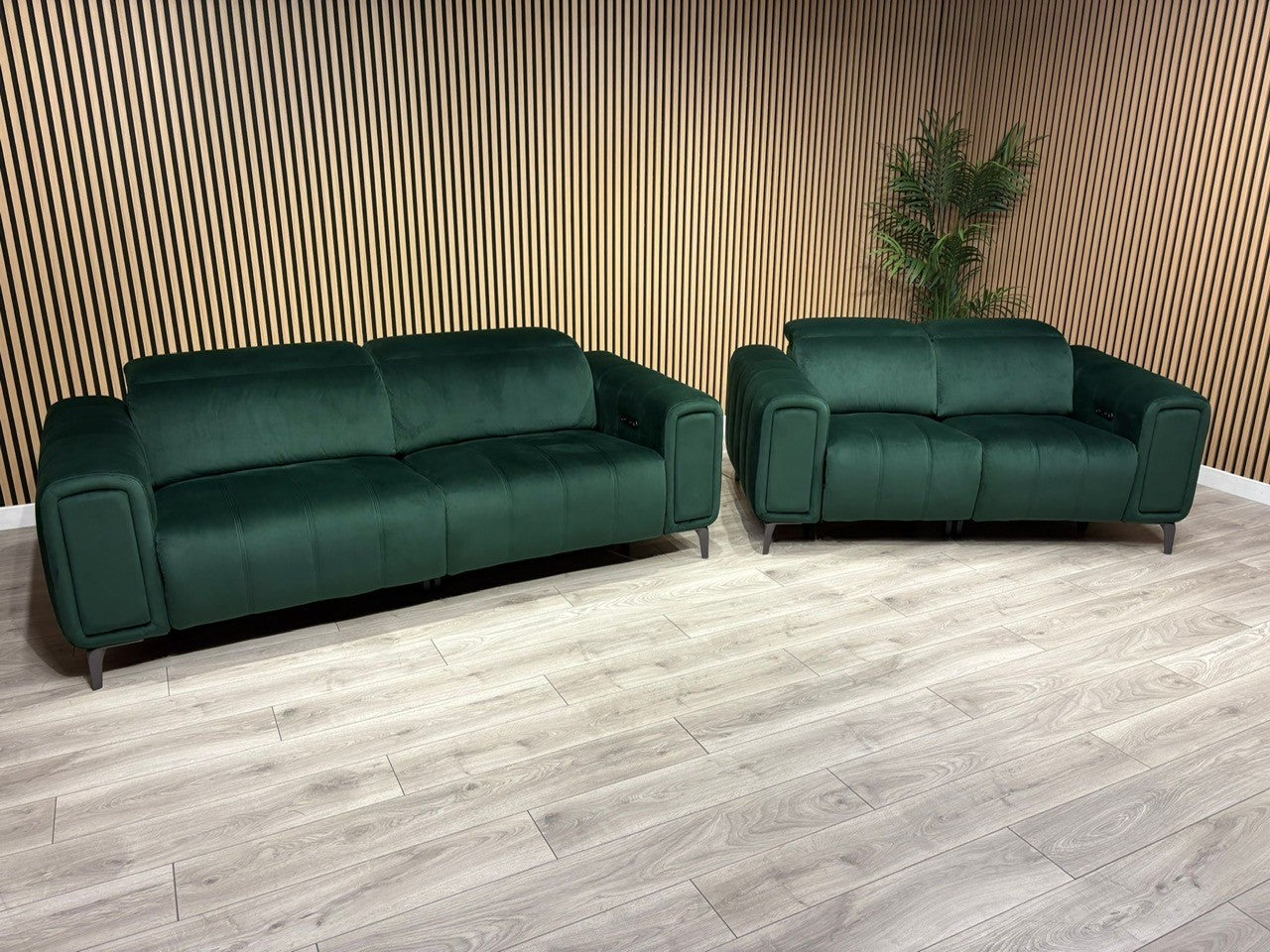 Furniture Village Elphaba Fabric 3+2 Seater Power Recliner Sofa Set with Storage Arms RRP £3240