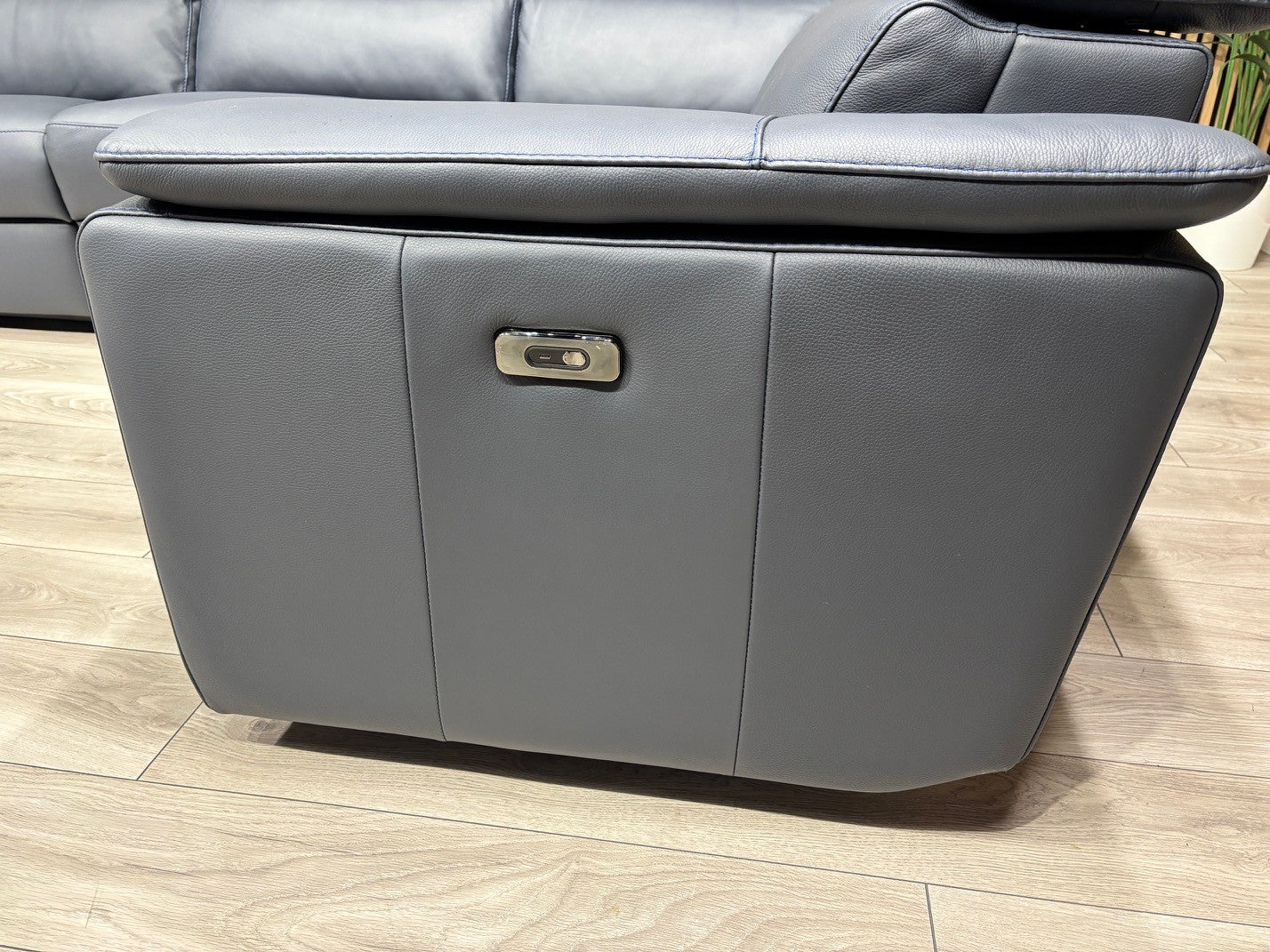 Furniture Village - Nicoletti Davide Small Leather Corner Power Recliner - RRP £4945