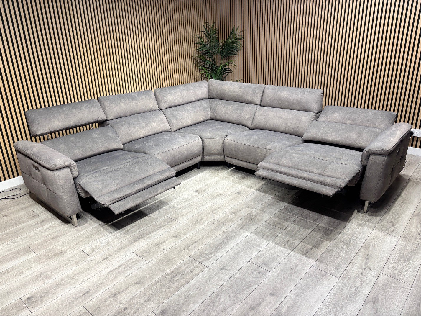 Furniture Village MOET Fabric 2 Corner 2 Sofa Power Recliners - RRP £3595