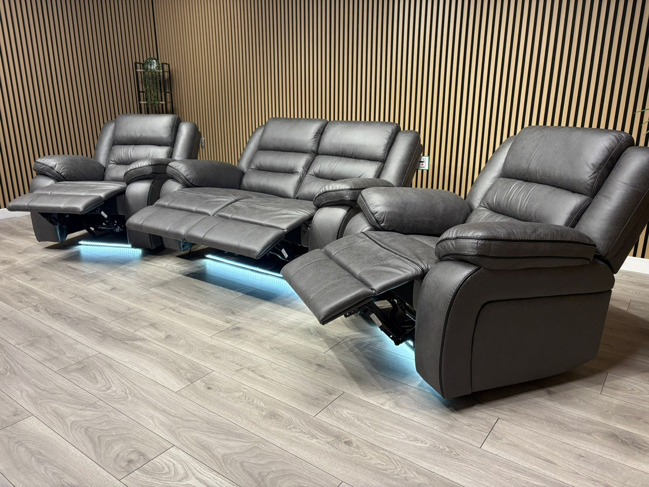 DFS Eigar Style Fabric 2 Seater + 2 Armchairs Sofa Set Power Recliners + LED Lights RRP £2599