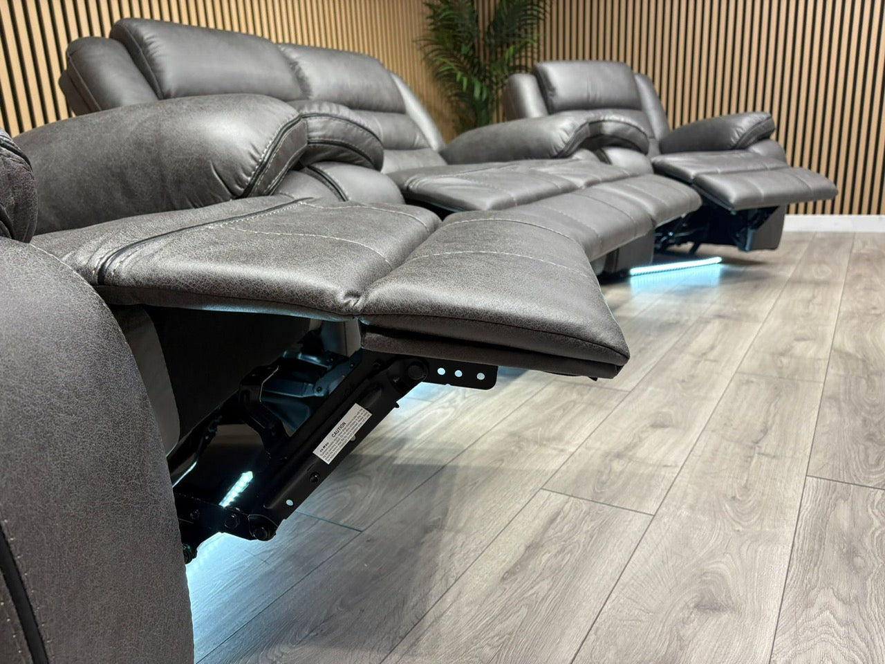 DFS Eigar Style Fabric 2 Seater + 2 Armchairs Sofa Set Power Recliners + LED Lights RRP £2599