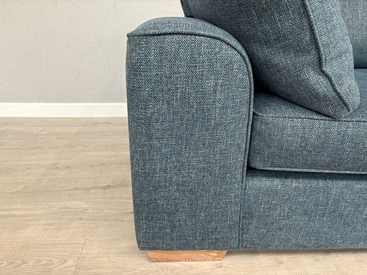 Westbridge - DEXTER Grand Fabric 4 Seater Sofa  - RRP £2279