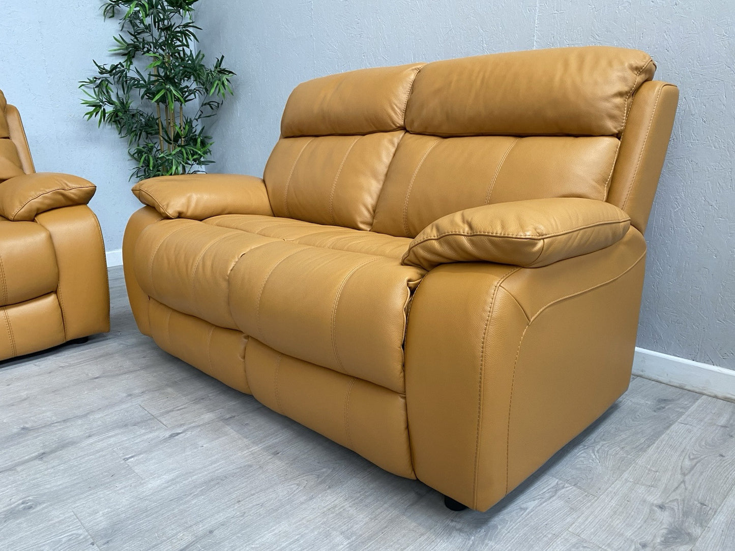 Furniture Village MORENO Leather 3 Seater + 2 Seater Sofa Set - RRP £3,090
